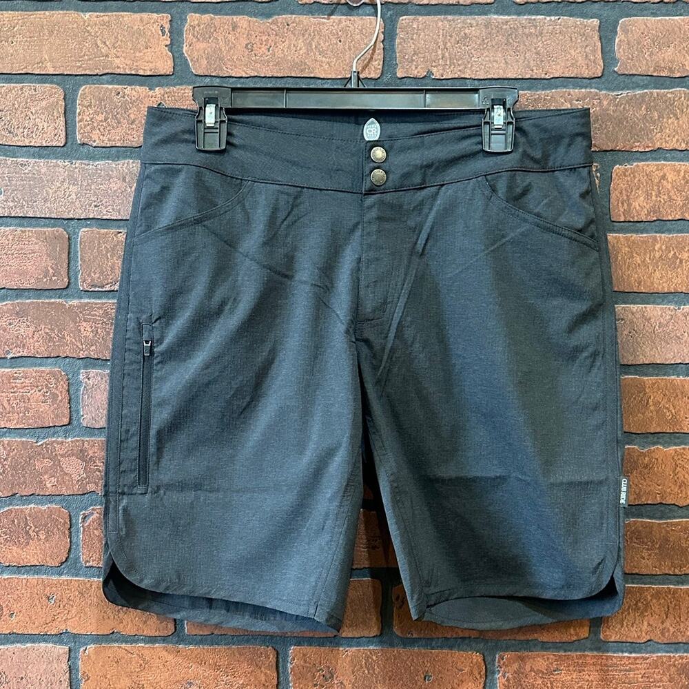 Club Ride Savvy 9” Cycling Shorts Womens M Charcoal NWT